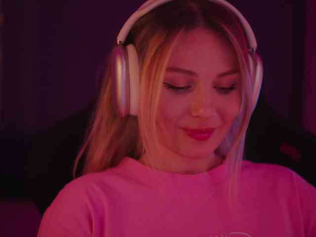 D_i_aM webcam