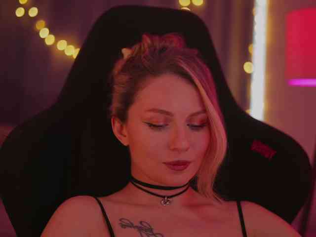 D_i_aM webcam