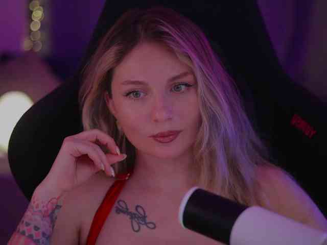 D_i_aM webcam