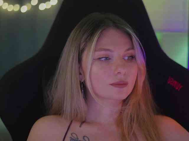 D_i_aM webcam