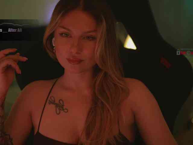 D_i_aM webcam