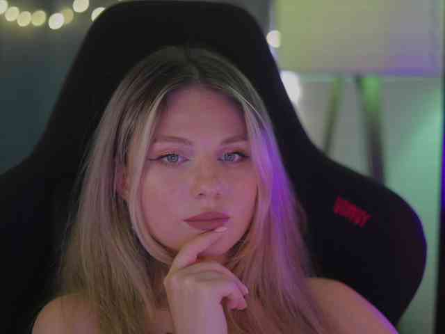 D_i_aM webcam