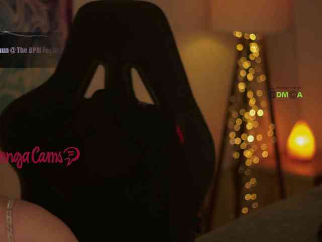 D_i_aM webcam