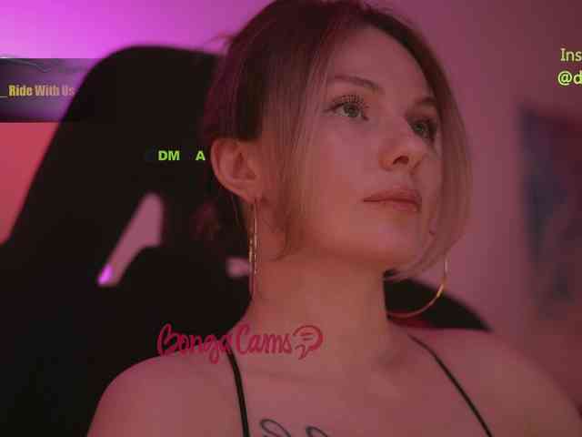 D_i_aM webcam