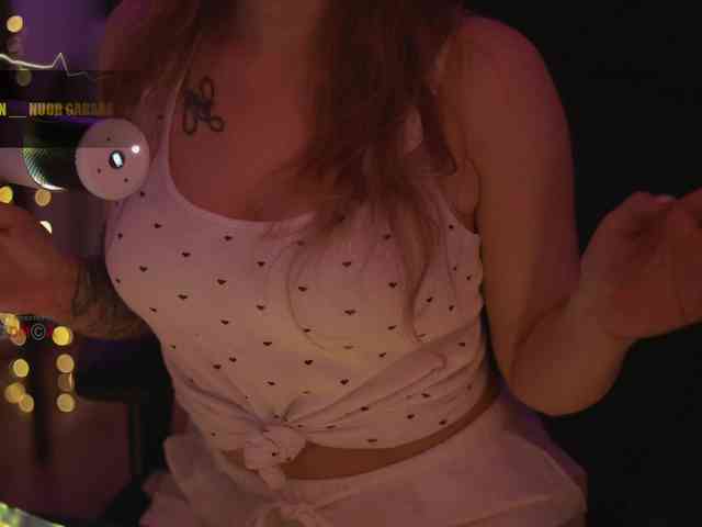 D_i_aM webcam