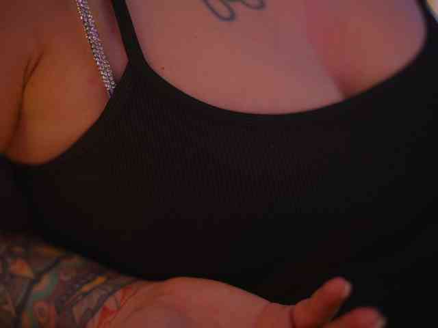 D_i_aM webcam