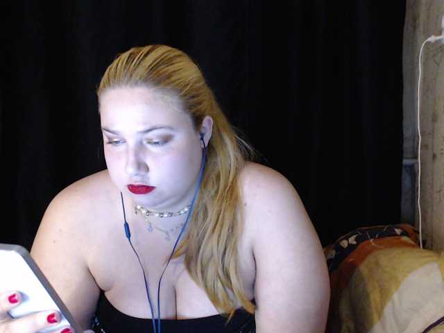 Boolochkaa live cam on BongaCams
