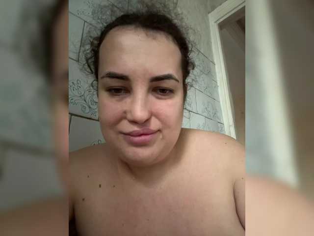 Vlada-13 live cam on BongaCams