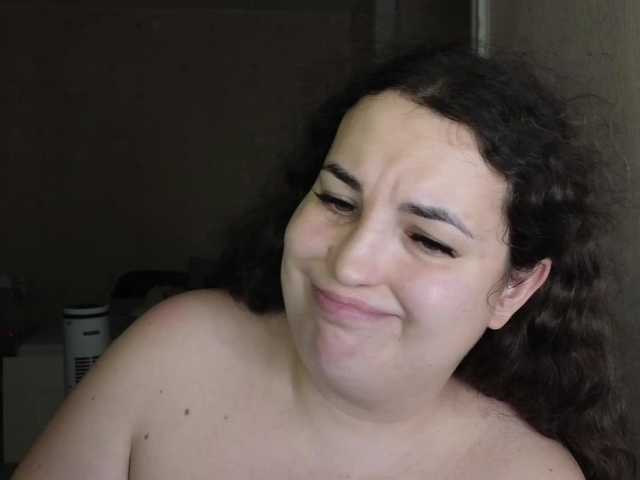 Vlada-13 live cam on BongaCams