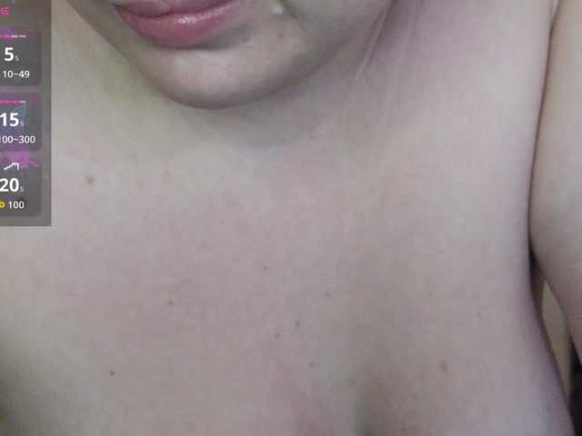 Vlada-13 live cam on BongaCams