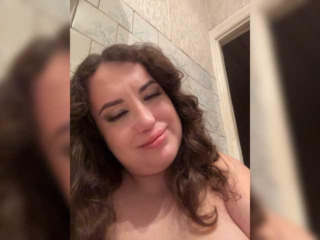 Vlada-13 live cam on BongaCams