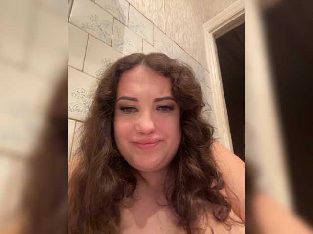 Vlada-13 live cam on BongaCams
