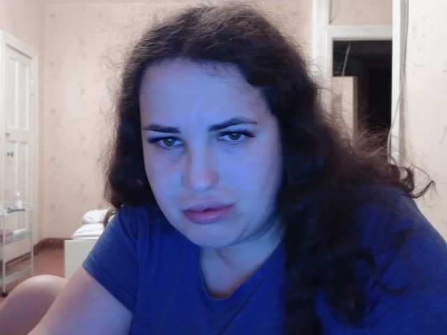Vlada-13 live cam on BongaCams