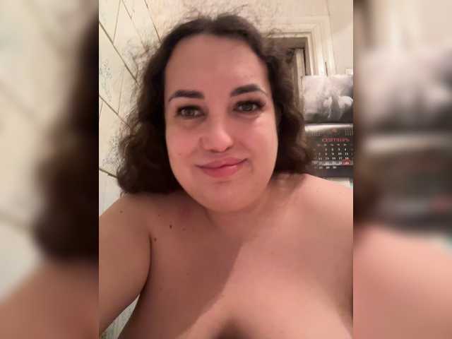 Vlada-13 live cam on BongaCams