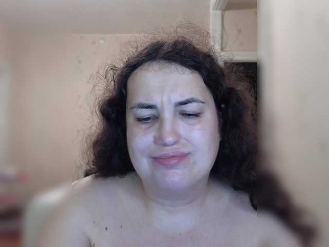Vlada-13 live cam on BongaCams