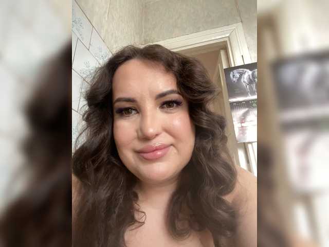 Vlada-13 live cam on BongaCams
