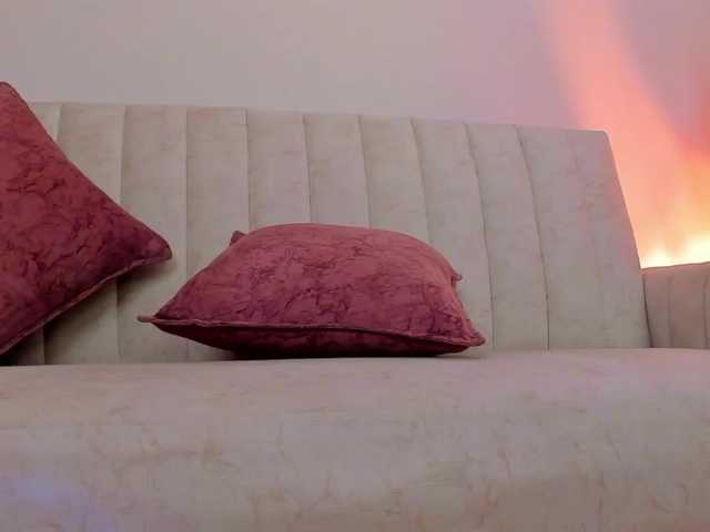 megan-cooper28 webcam