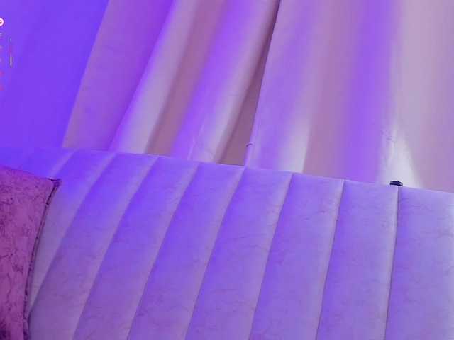 megan-cooper28 live webcam show