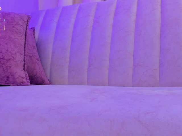 megan-cooper28 live webcam show