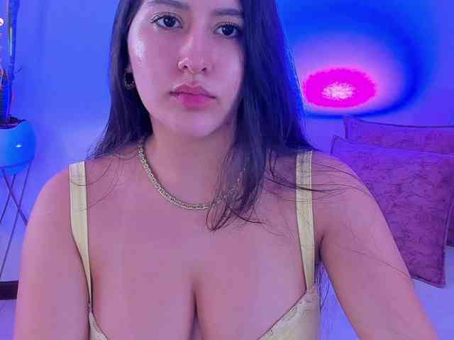 megan-cooper28 webcam