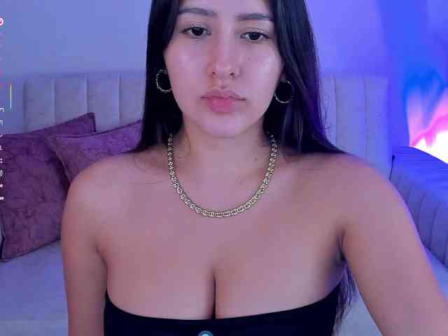 megan-cooper28 webcam