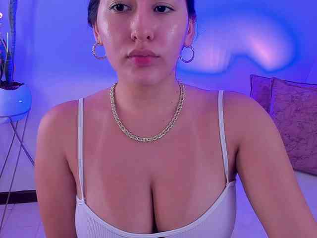 Model: megan-cooper28