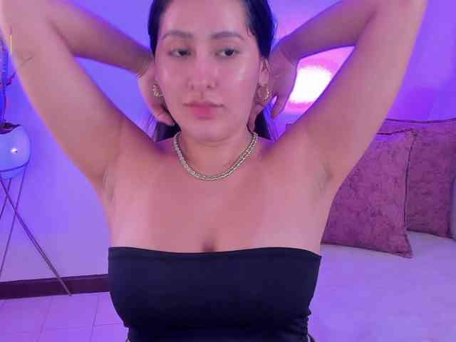 megan-cooper28 webcam