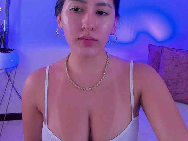 megan-cooper28 webcam