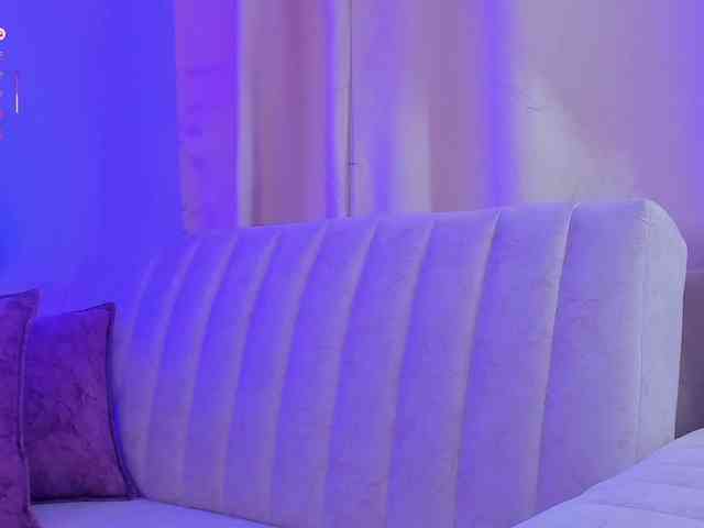 megan-cooper28 webcam