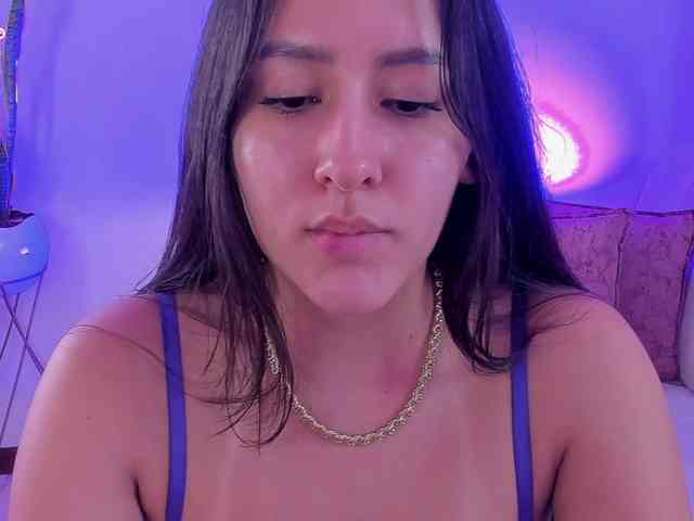 megan-cooper28 webcam