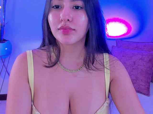 megan-cooper28 webcam