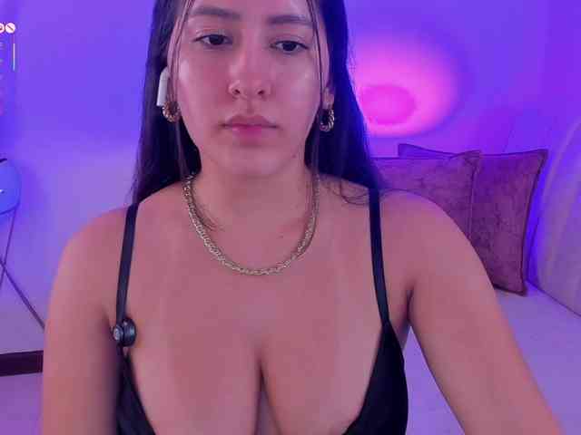 megan-cooper28 webcam
