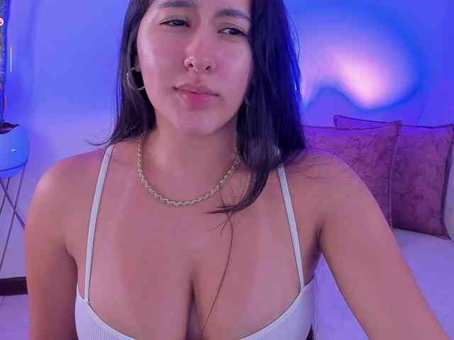 megan-cooper28 webcam