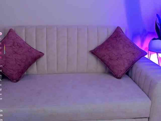 megan-cooper28 webcam