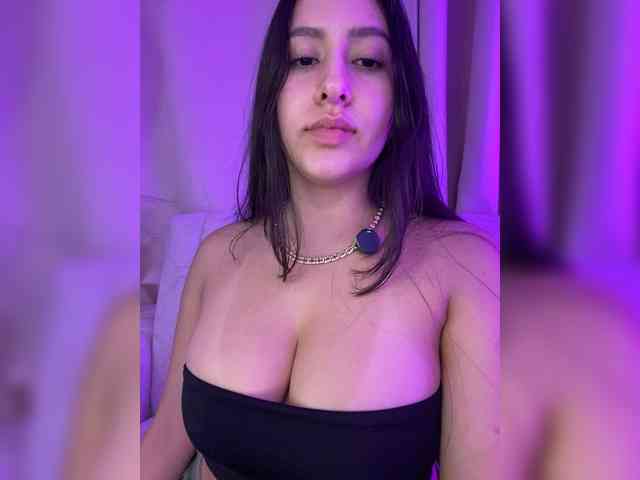 megan-cooper28 webcam