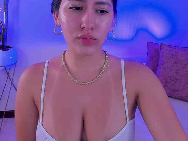 megan-cooper28 webcam