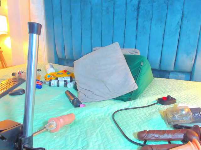 sarayhorny69 live cam on BongaCams