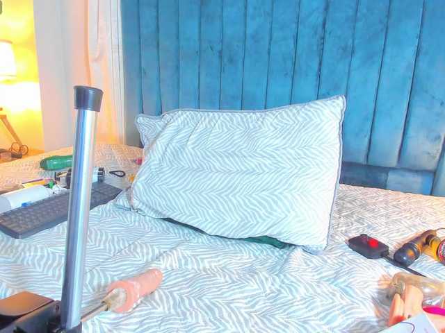 sarayhorny69 live cam on BongaCams