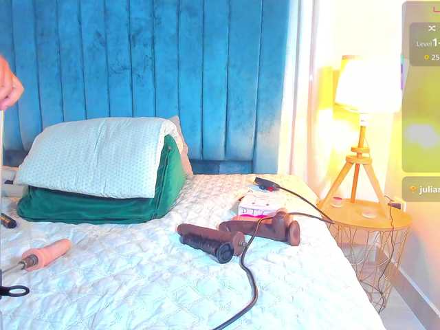 sarayhorny69 live cam on BongaCams