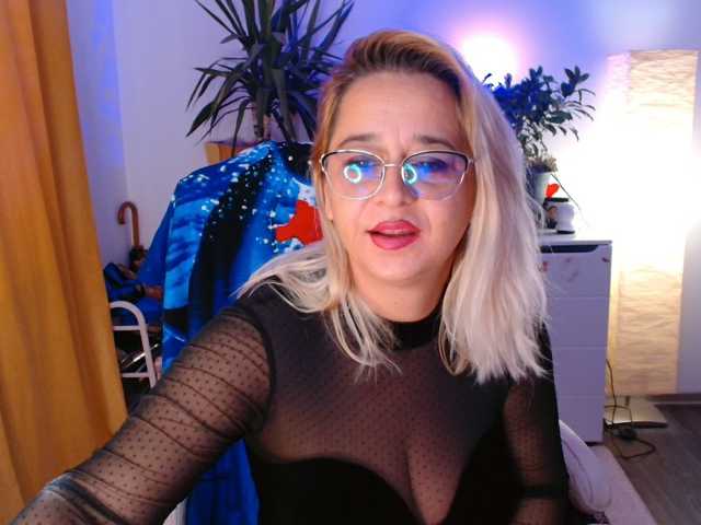 Freyaamore live cam on BongaCams