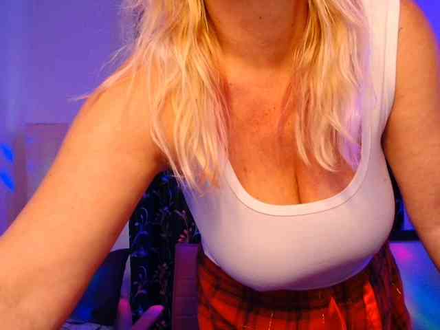 Freyaamore webcam