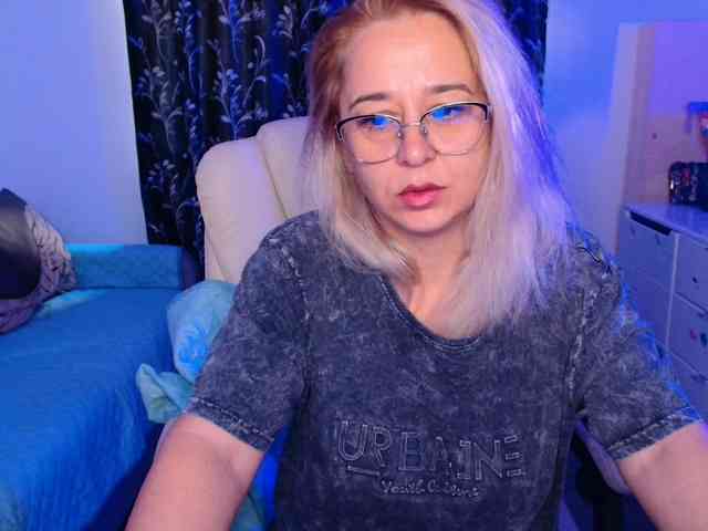 Modella: Freyaamore