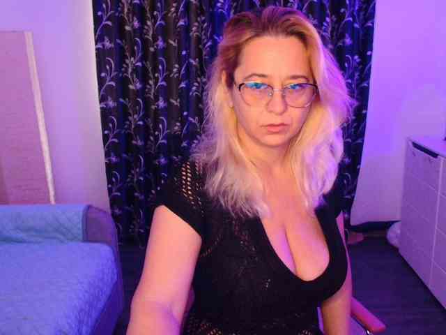 Freyaamore webcam