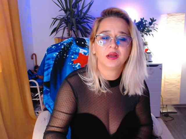 Вебкам-шоу Freyaamore