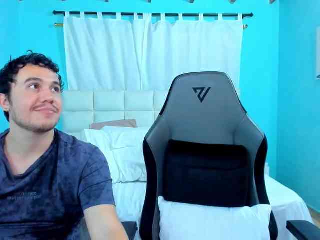 sweet-couple-latin webcam