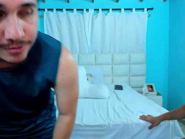 sweet-couple-latin webcam