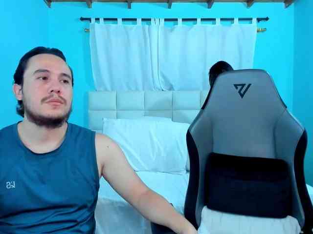 sweet-couple-latin webcam