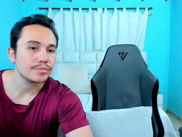 sweet-couple-latin webcam