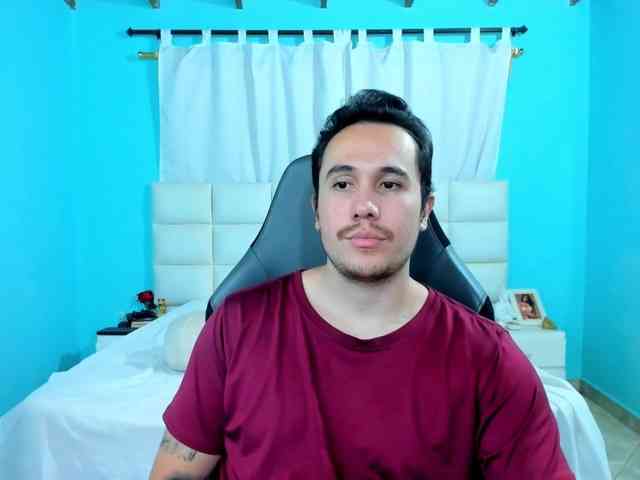 sweet-couple-latin webcam