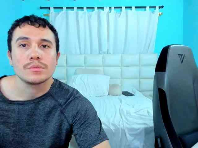 sweet-couple-latin webcam